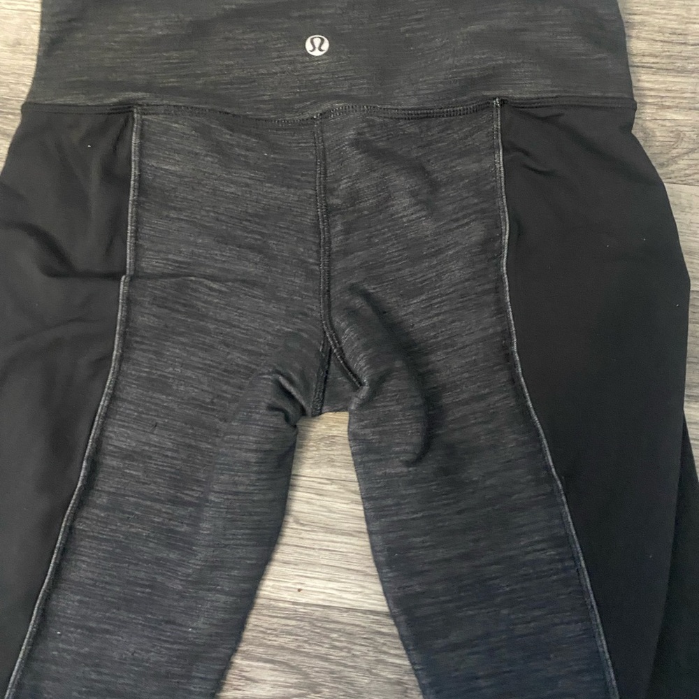 Lululemon Black and Gray Leggings